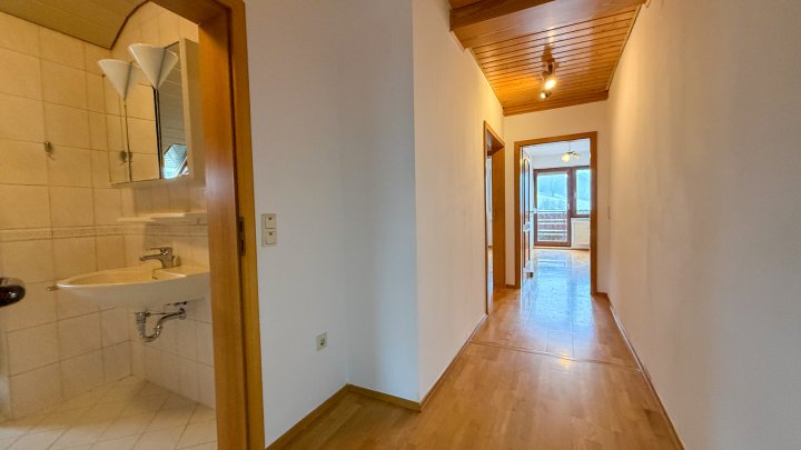 MEHRGENERATIONEN -WOHNEN - 4-ZKB mit Balkon in ruhiger Lage von Zweibrücken - Oberauerbach