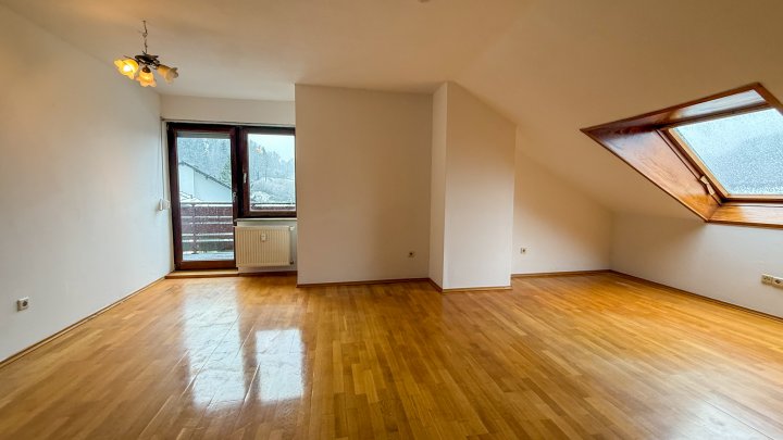 MEHRGENERATIONEN -WOHNEN - 4-ZKB mit Balkon in ruhiger Lage von Zweibrücken - Oberauerbach