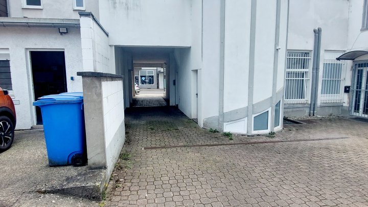 GESICHERTE EXISTENZ - Gut etabliertes Ladengeschäft mit Stellplatz in Zweibrücken City