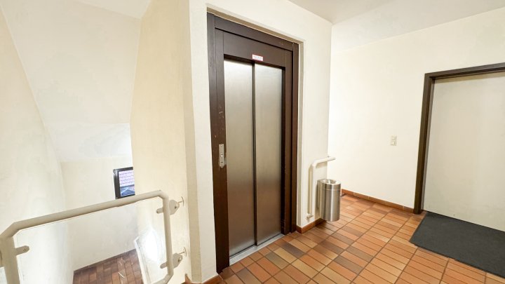 PRAXISFLÄCHE - Zentral gelegene Arztpraxis mit Aufzug/Stellplatz in Zweibrücken Stadtmitte