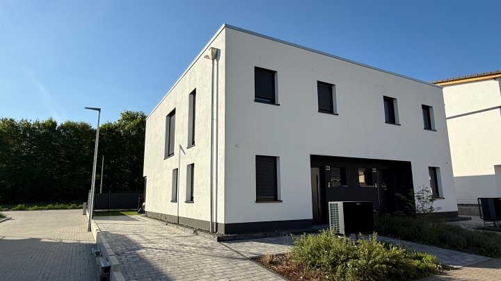 NEUBAU - Wohnen am Jacobyberg – Doppelhaushälfte mit Garten in Toplage von 66482 Zweibrücken