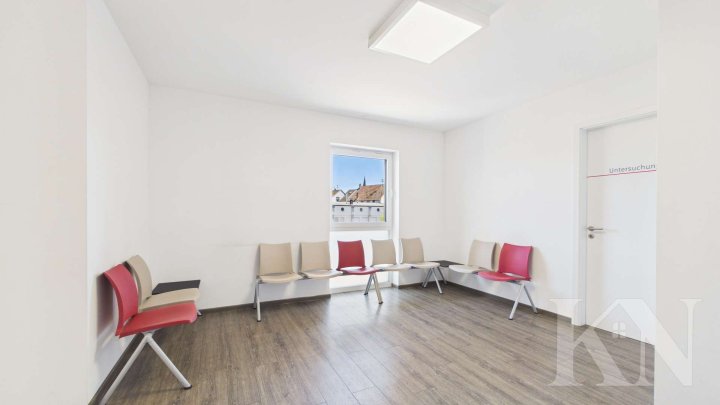 Großzügige Praxis- oder Bürofläche in zentraler Lage von Püttlingen!