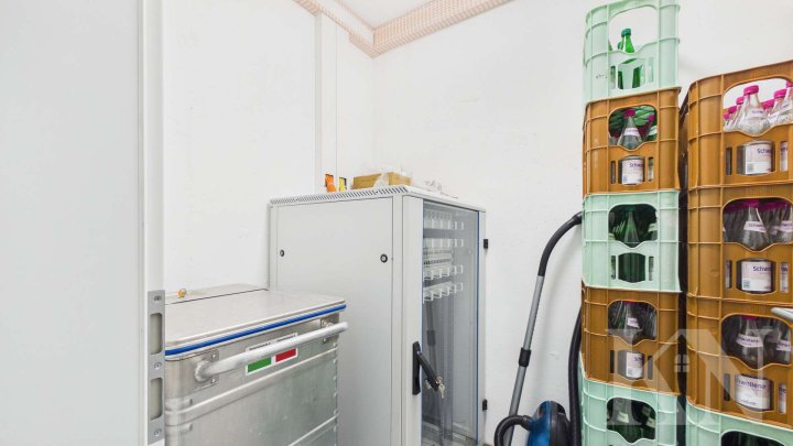 Großzügige Praxis- oder Bürofläche in zentraler Lage von Püttlingen!