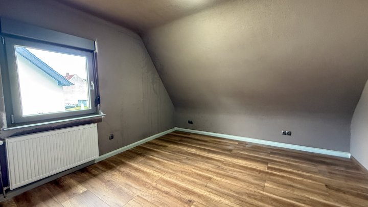 VIELFÄLTIG - Attraktive Doppelhaushälfte in bester Lage von Homburg/Kirrberg