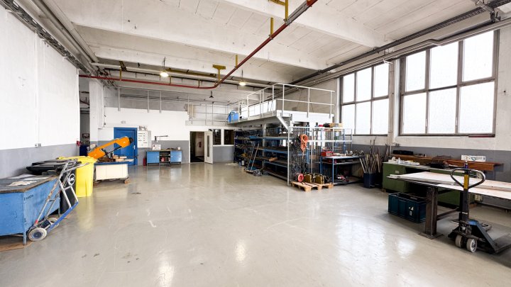 AM FLUGPLATZ - Gewerbeobjekt mit Büroflächen/Werkstatthallen/Stellplätzen in Zweibrücken