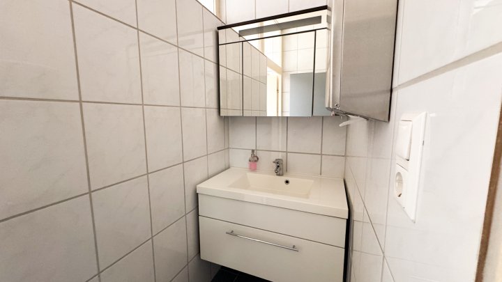 AM FLUGPLATZ - Gewerbeobjekt mit Büroflächen/Werkstatthallen/Stellplätzen in Zweibrücken