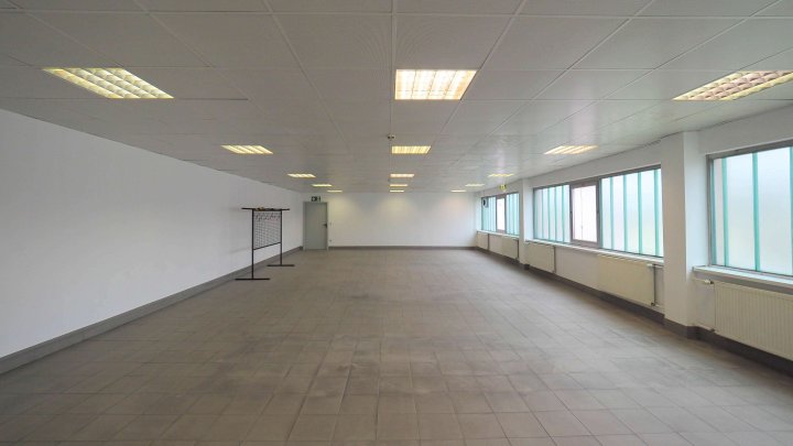 INDUSTRIEKOMPLEX - Lagerhalle/Produktionshalle mit Büroflächen im Biosphären Reservat Bliesgau