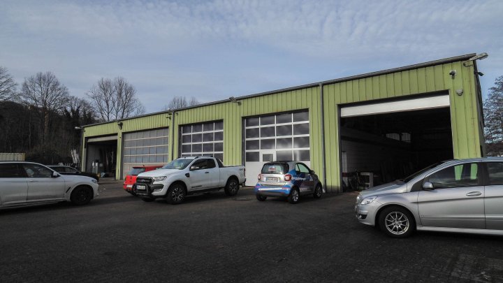 Interessante Gewerbehalle mit Hebebühne und Waschanlage für LKW-Fahrzeuge in 66482 Zweibrücken