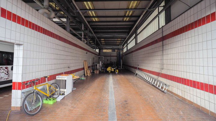 Interessante Gewerbehalle mit Hebebühne und Waschanlage für LKW-Fahrzeuge in 66482 Zweibrücken