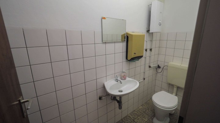 Interessante Gewerbehalle mit Hebebühne und Waschanlage für LKW-Fahrzeuge in 66482 Zweibrücken