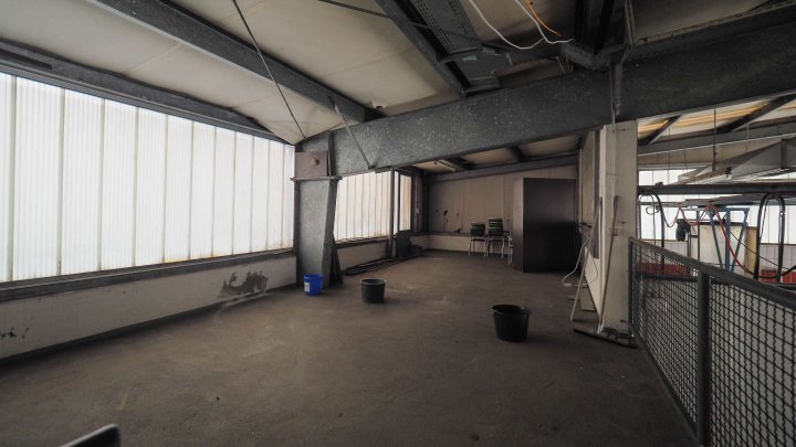 Interessante Gewerbehalle mit Hebebühne und Waschanlage für LKW-Fahrzeuge in 66482 Zweibrücken