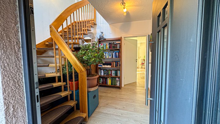 ENERGIESPARSAM - Freist. 2-Fam. Haus mit großem Garten in 66509 Rieschweiler-Mühlbach