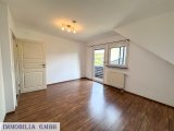 Schlafzimmer mit Balkonausgang OG