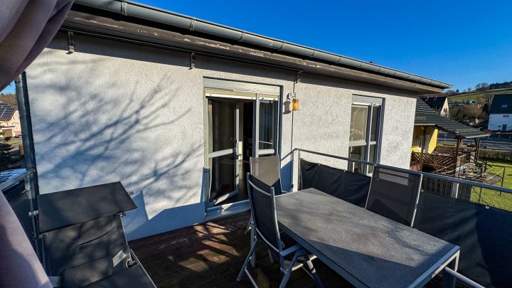 ENERGIESPARSAM - Freist. 2-Fam. Haus mit großem Garten in 66509 Rieschweiler-Mühlbach