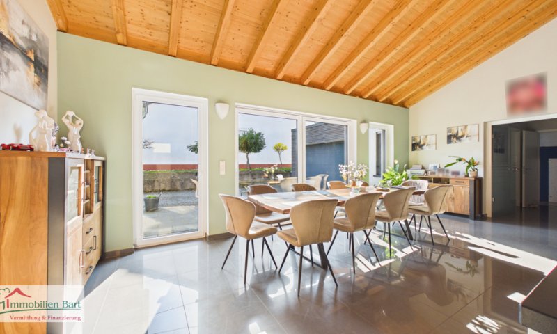 GRENZNÄHE: HOLZHAUS (230 M² WFL., ENERGIE: A+) / 5 - 6 SCHLAFZ./ TOP WOHNLAGE BEI SAARBURG
