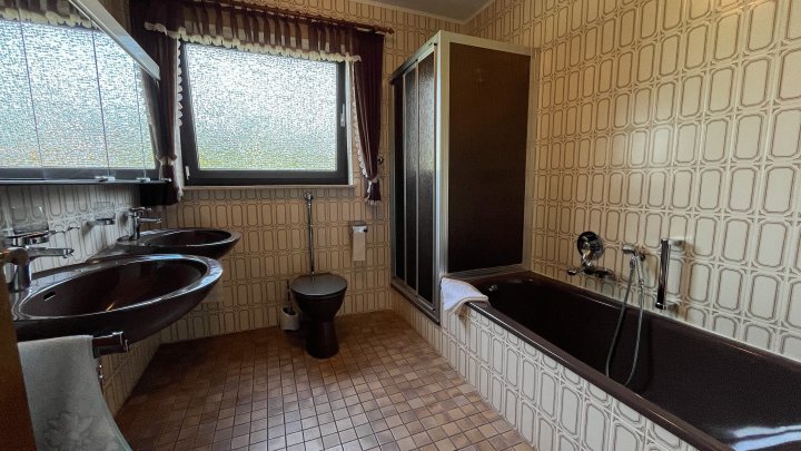 Im Klingeltal- Besonderes Einfamilienhaus mit Grundstück in bester Lage von 66482 Zweibrücken