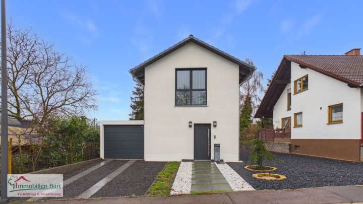 NEUWERTIGES, EXKLUSIVES WOHNHAUS IN TOP WOHNLAGE VON SERRIG (BEI SAARBURG)