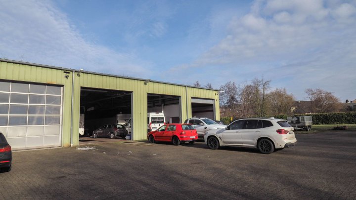 GEWERBE - Interessante Gewerbehalle mit Hebebühne und Waschanlage in 66482 Zweibrücken