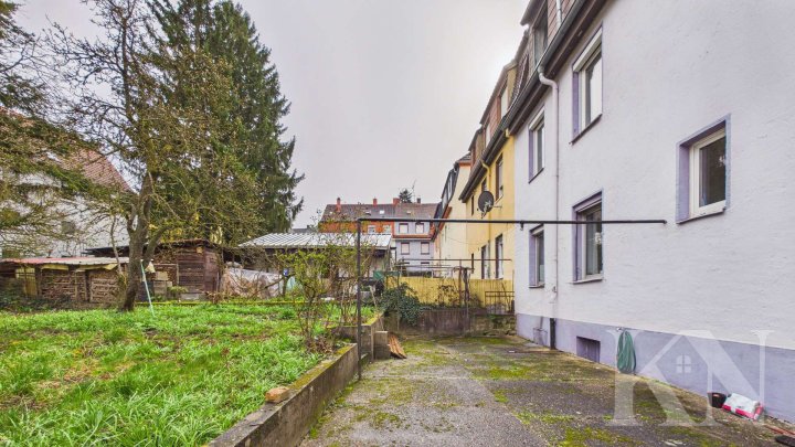 Mehrfamilienhaus mit Entwicklungspotenzial – 2 freie Einheiten & sofortige Renditechance