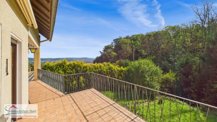 MERZIG-FITTEN: WOHNHAUS / 5 SZ / NATURNAHE LAGE / FERNSICHT