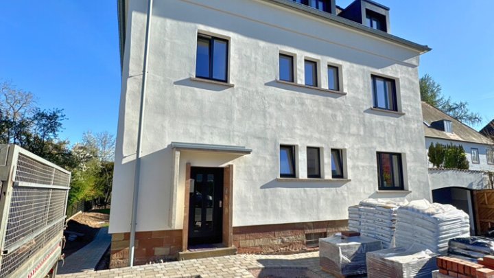 Erstbezug nach Kernsanierung - Penthouse mit Dachterrasse in toller Lage auf dem Rotenbühl