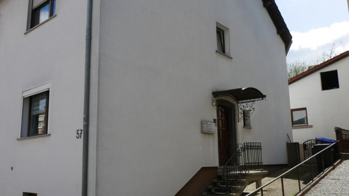 Gepflegtes, kernsaniertes, vollvermietetes Mehrfamilienhaus mit 3 Wohnungen - Terrasse - Balkon - Garage - großes Grundstück - Saarbrücken - Dudweiler