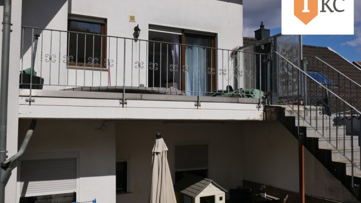 Gepflegtes, kernsaniertes, vollvermietetes Mehrfamilienhaus mit 3 Wohnungen - Terrasse - Balkon - Garage - großes Grundstück - Saarbrücken - Dudweiler