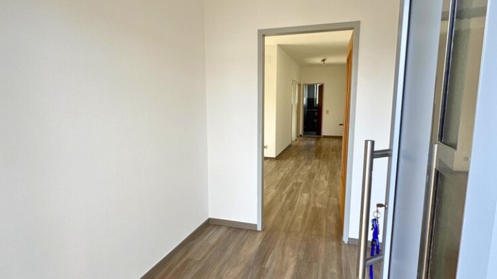 Helle renovierte 3-ZKB Wohnung