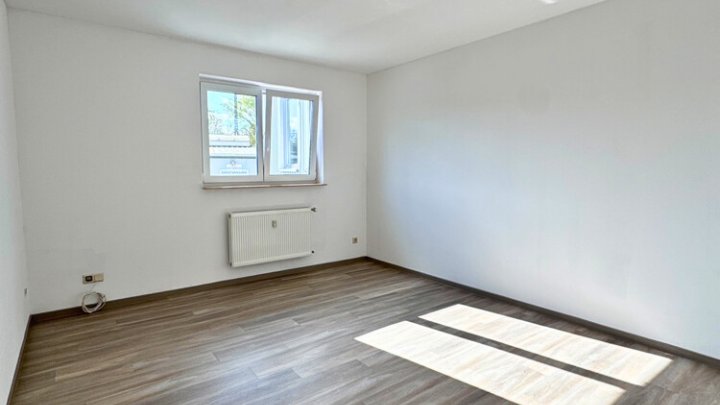 Helle renovierte 3-ZKB Wohnung