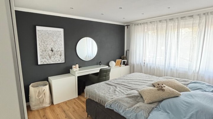 Hochwertig renovierte 2-ZKB mit EBK, Terrasse + Garage, sofort verfügbar