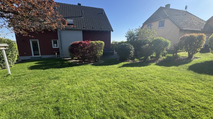 Perfektes Familienheim im Luftkurort Thalfang – Gepflegtes Haus mit Terrasse und viel Grün