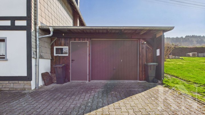 Freistehendes Einfamilienhaus mit Fernblick & großem Grundstück in Sankt Julian