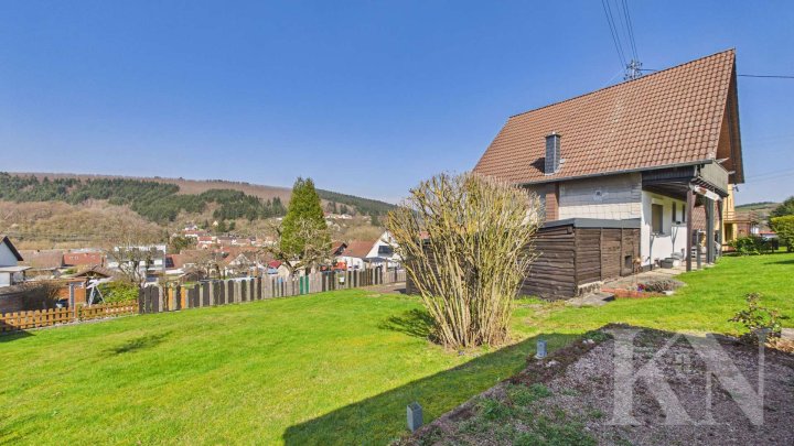 Freistehendes Einfamilienhaus mit Fernblick & großem Grundstück in Sankt Julian