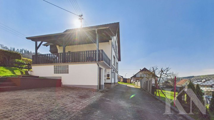 Freistehendes Einfamilienhaus mit Fernblick & großem Grundstück in Sankt Julian