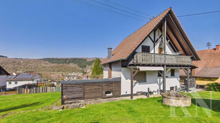 Freistehendes Einfamilienhaus mit Fernblick & großem Grundstück in Sankt Julian