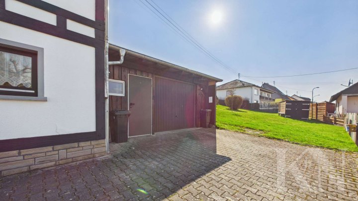 Freistehendes Einfamilienhaus mit Fernblick & großem Grundstück in Sankt Julian