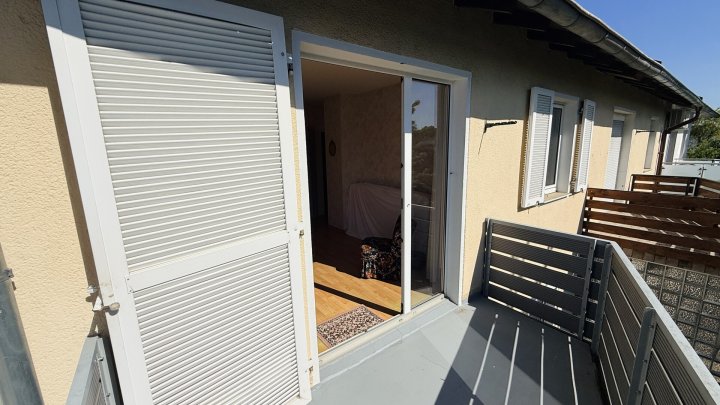 Charmantes Reihenhaus mit Balkon und Garten in äußerst attraktiver Lage von Saarlouis zu verkaufen