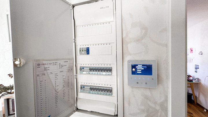 AM FASANERIEBERG - Freistehendes Einfamilienhaus mit Garage und Garten in Zweibrücken (Stadt)