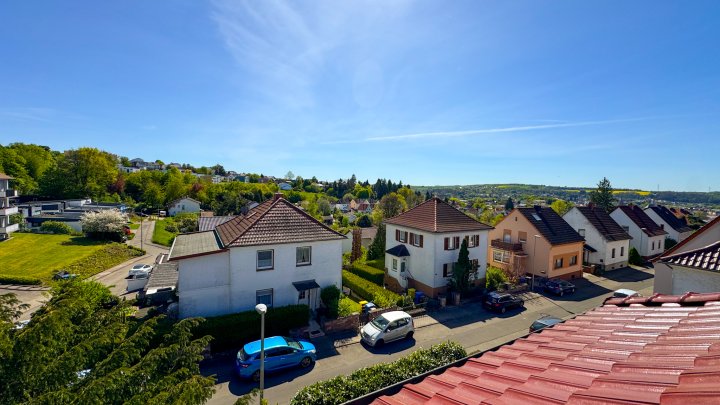 AM FASANERIEBERG - Freistehendes Einfamilienhaus mit Garage und Garten in Zweibrücken (Stadt)