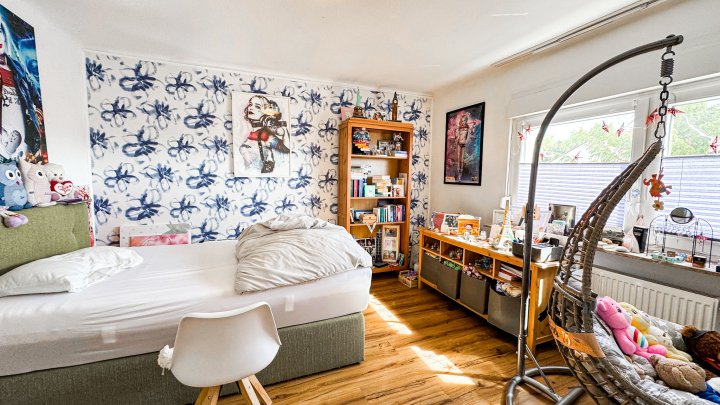 AM FASANERIEBERG - Freistehendes Einfamilienhaus mit Garage und Garten in Zweibrücken (Stadt)