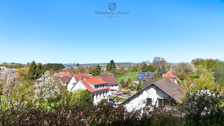 Freistehendes saniertes Familienparadies, mit Bauplatz in toller Lage von Riegelsberg