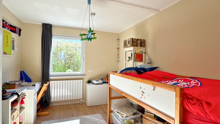 Freistehendes saniertes Familienparadies, mit Bauplatz in toller Lage von Riegelsberg