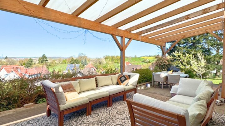 Freistehendes saniertes Familienparadies, mit Bauplatz in toller Lage von Riegelsberg