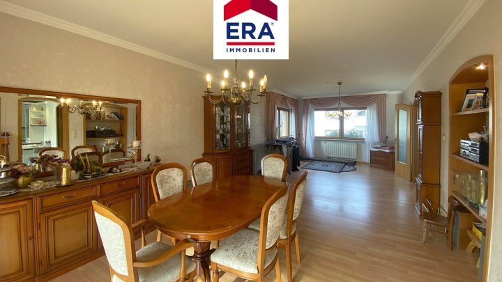 KEINE VERMITTLUNGSGEBÜHREN ! EINFAMILIENHAUS, FREISTEHEND,RUHIGE LAGE IN SCHOENECK/FR, NÄHE SB