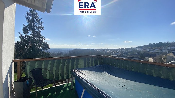 GASTRONOMIE UND WOHNEN MIT PANORAMABLICK IN BERUS.