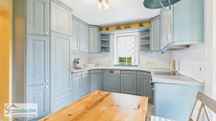 WADERN: WOHNHAUS MIT POOL UND WALDGRUNDSTÜCK IN TOP LAGE!