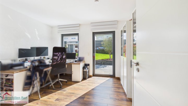 GRENZE LUXEMBURG: NEUWERTIGES A+ WOHNHAUS / 4 SCHLAFZ. / 2 BÄDER IN TOP WOHNLAGE