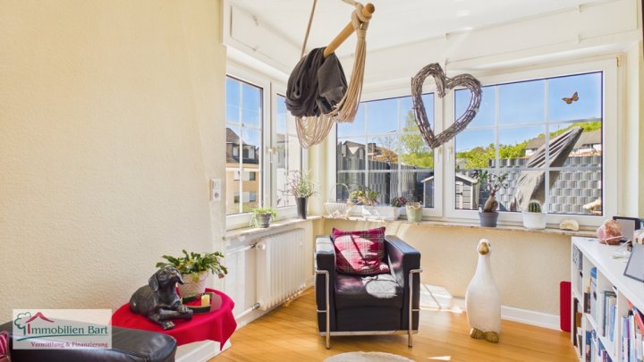 TRIER-OLEWIG: EINFAMILIENHAUS MIT GARTEN UND GARAGE