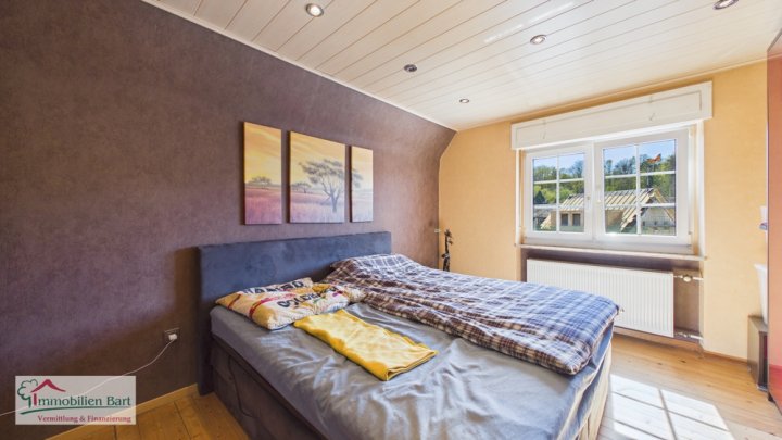 TRIER-OLEWIG: EINFAMILIENHAUS MIT GARTEN UND GARAGE