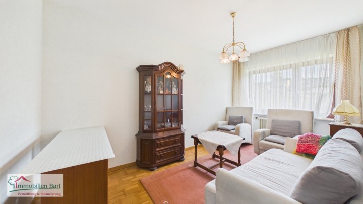 BESSERINGEN / HÖHENLAGE: BUNGALOW MIT ELW IN TOP WOHNLAGE